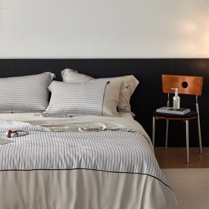 91家纺网 家纺一手货源 找家纺 安莱生活 2025年新款60支兰精天丝数码印花条纹时尚款四件套 黛夏-灰