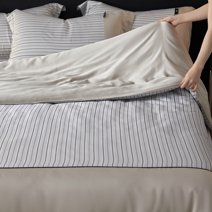 91家纺网 家纺一手货源 找家纺 安莱生活 2025年新款60支兰精天丝数码印花条纹时尚款四件套 黛夏-灰