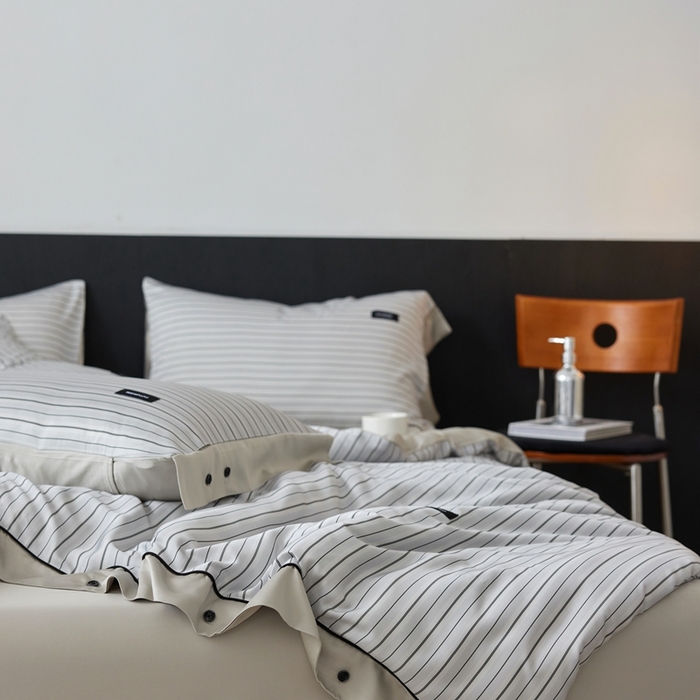 91家纺网 家纺一手货源 找家纺 安莱生活 2025年新款60支兰精天丝数码印花条纹时尚款四件套 织锦-灰