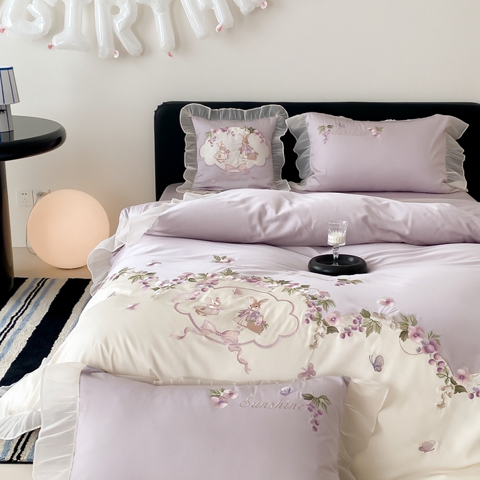 91家纺网 家纺一手货源 找家纺 （总）佳汐蓝家纺 2025春夏新品60s天丝刺绣四件套-兔子花园