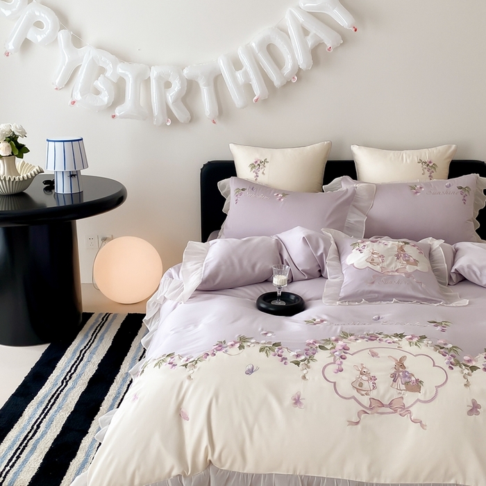 91家纺网 家纺一手货源 找家纺 （总）佳汐蓝家纺 2025春夏新品60s天丝刺绣四件套-兔子花园