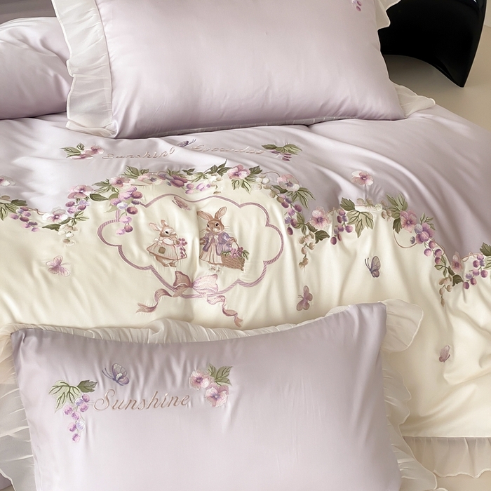 91家纺网 家纺一手货源 找家纺 （总）佳汐蓝家纺 2025春夏新品60s天丝刺绣四件套-兔子花园