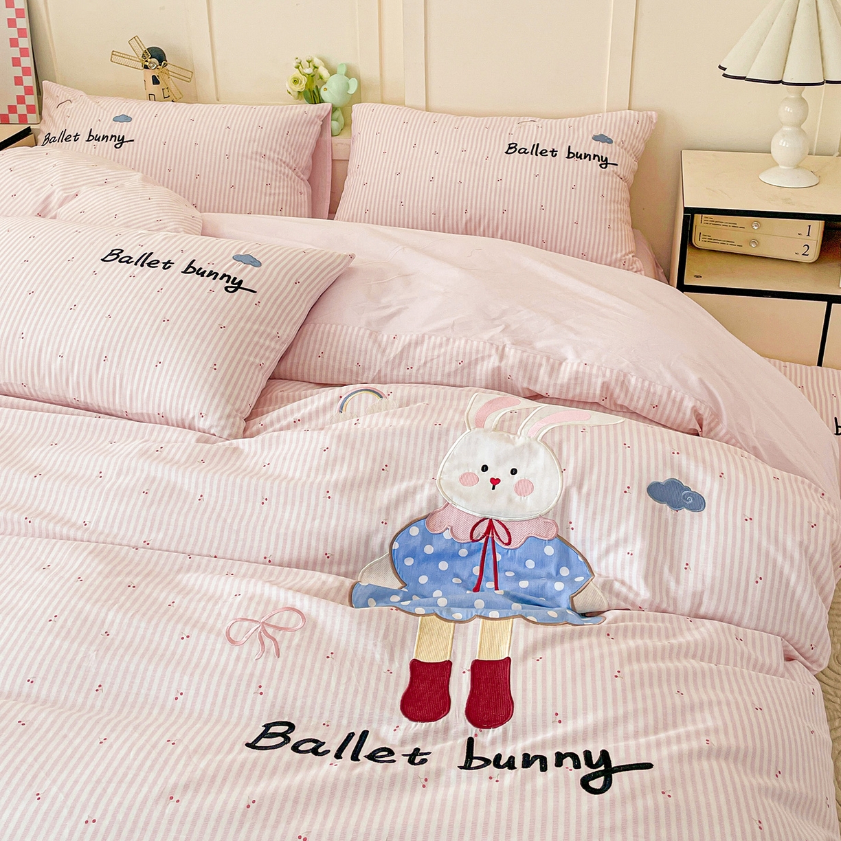 91家纺网 家纺一手货源 找家纺 （总）娜娜 2025新款13376全棉贴布绣四件套