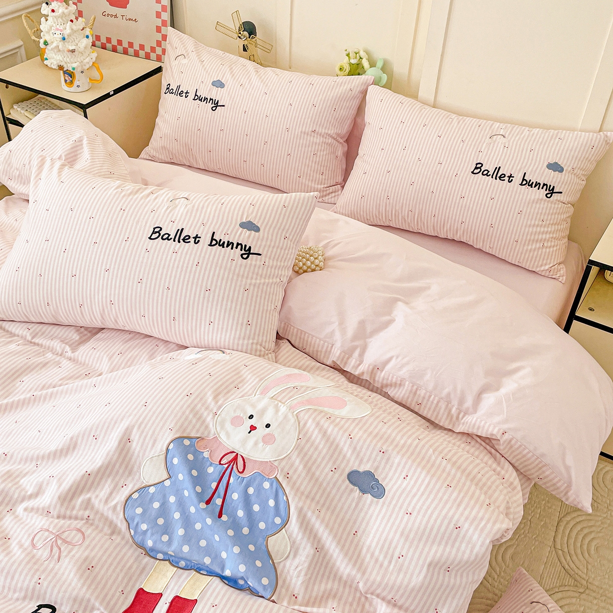 91家纺网 家纺一手货源 找家纺 （总）娜娜 2025新款13376全棉贴布绣四件套