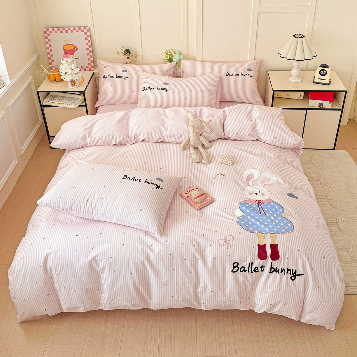 娜娜 2025新款13376全棉贴布绣四件套 萌萌兔-嫩粉