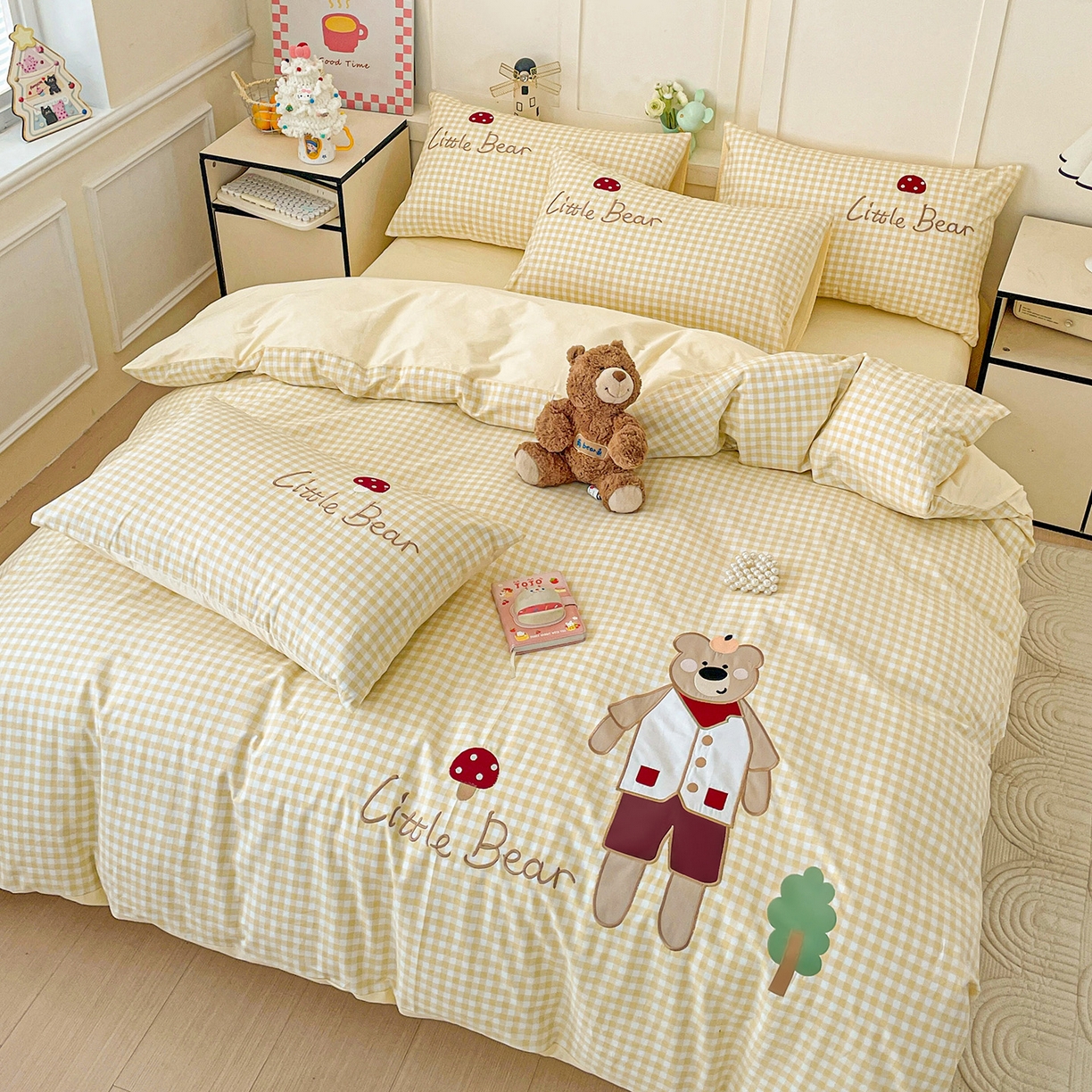 91家纺网 家纺一手货源 找家纺 娜娜 2025新款13376全棉贴布绣四件套 熊大大