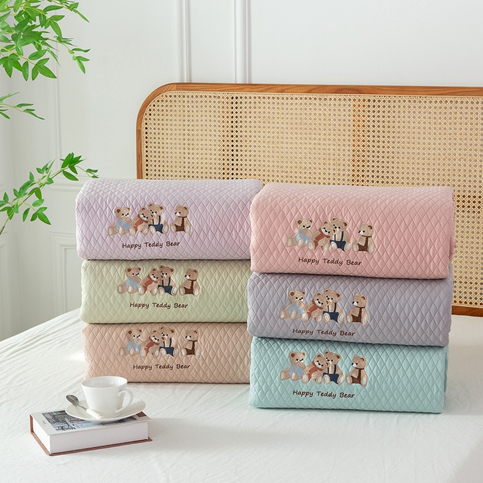 梦精灵家纺 2026新款刺绣卡通熊天丝棉莫代尔床盖加大尺寸双面可铺床单三件套四季通用 萌熊乐语系列 组合图仅供参考