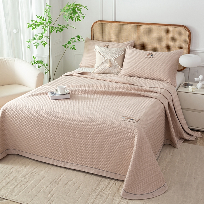 梦精灵家纺 2026新款刺绣卡通熊天丝棉莫代尔床盖加大尺寸双面可铺床单三件套四季通用 萌熊乐语系列 萌熊乐语-咖