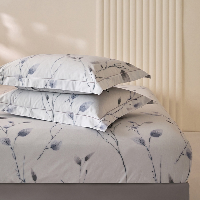 91家纺网 家纺一手货源 找家纺 禾时 2025新款A类100S长绒棉全棉数码印花单枕套 清风荷影