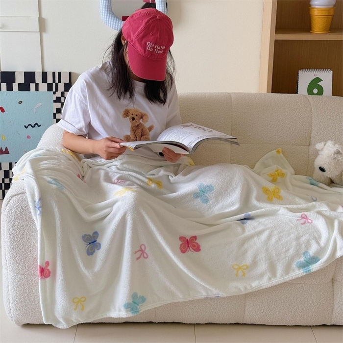 91家纺网 家纺一手货源 找家纺 顾里家纺 2025新款ins少女奶油系双面牛奶绒毯-第二组 彩蝴蝶