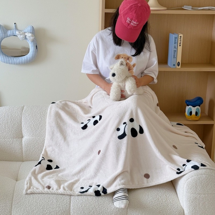 91家纺网 家纺一手货源 找家纺 顾里家纺 2025新款ins少女奶油系双面牛奶绒毯-第二组 波点熊猫
