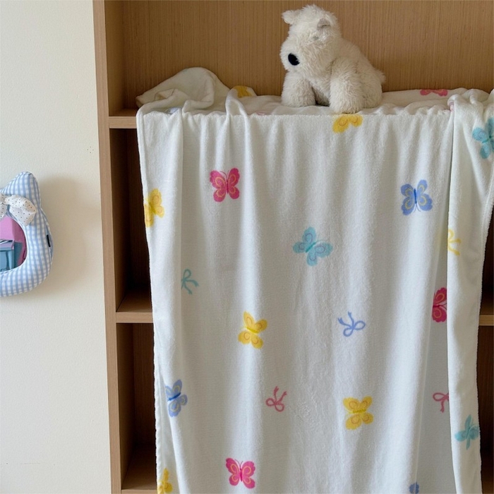 91家纺网 家纺一手货源 找家纺 顾里家纺 2025新款ins少女奶油系双面牛奶绒毯-第二组 彩蝴蝶