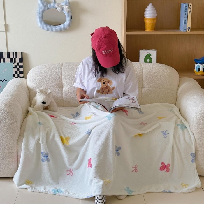 91家纺网 家纺一手货源 找家纺 顾里家纺 2025新款ins少女奶油系双面牛奶绒毯-第二组 彩蝴蝶