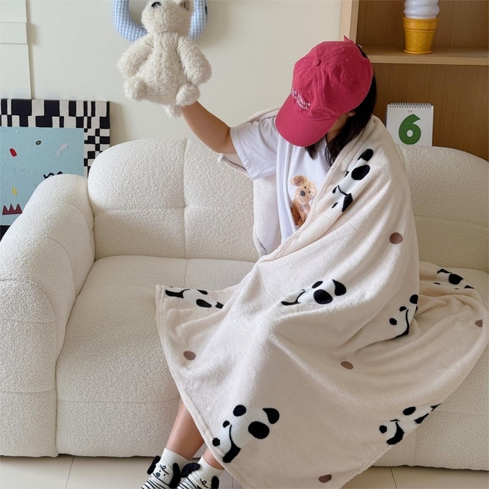 91家纺网 家纺一手货源 找家纺 顾里家纺 2025新款ins少女奶油系双面牛奶绒毯-第二组 波点熊猫