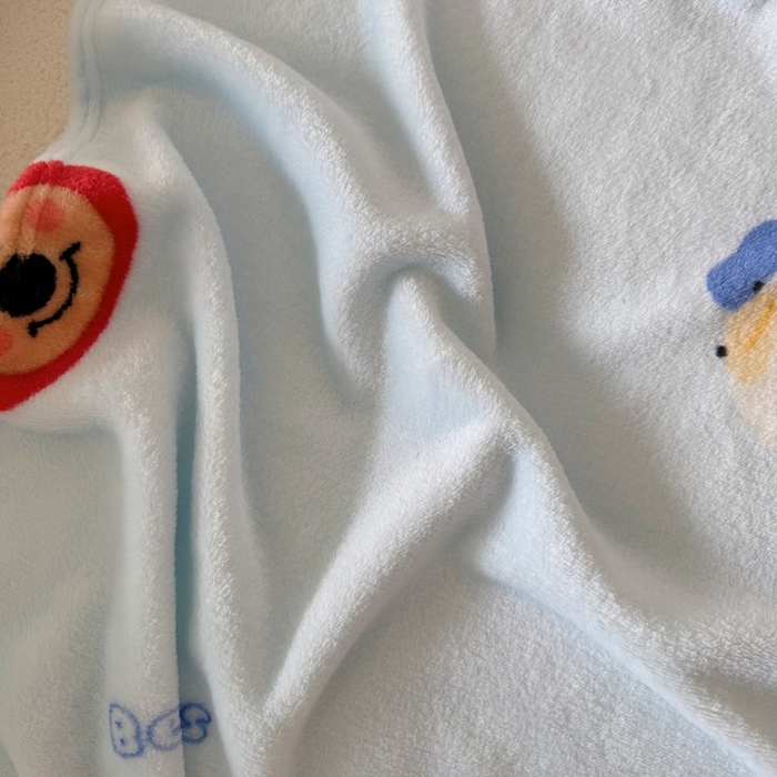 91家纺网 家纺一手货源 找家纺 顾里家纺 2025新款ins少女奶油系双面牛奶绒毯-第二组 大眼熊