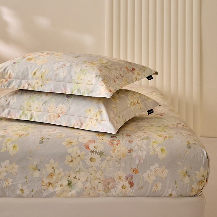 91家纺网 家纺一手货源 找家纺 禾时 2025新款A类100S长绒棉全棉数码印花床笠三件套床套床罩床垫保护罩 春日花田