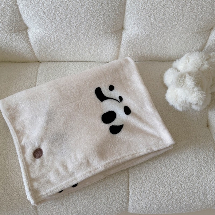 91家纺网 家纺一手货源 找家纺 顾里家纺 2025新款ins少女奶油系双面牛奶绒毯-第二组 波点熊猫