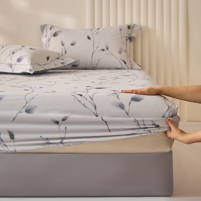 91家纺网 家纺一手货源 找家纺 禾时 2025新款A类100S长绒棉全棉数码印花床笠三件套床套床罩床垫保护罩 清风荷影