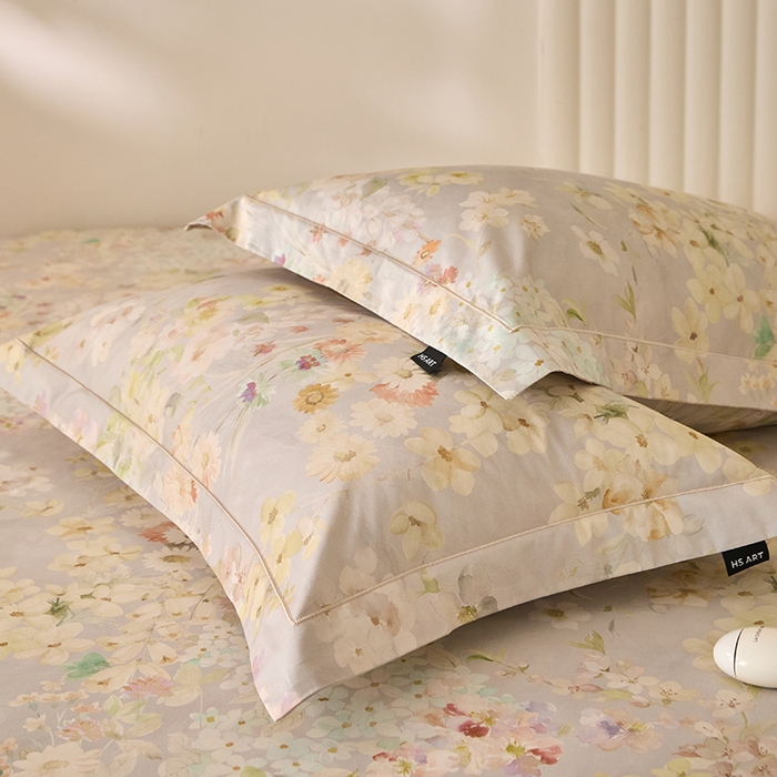 91家纺网 家纺一手货源 找家纺 禾时 2025新款A类100S长绒棉全棉数码印花单枕套 春日花田