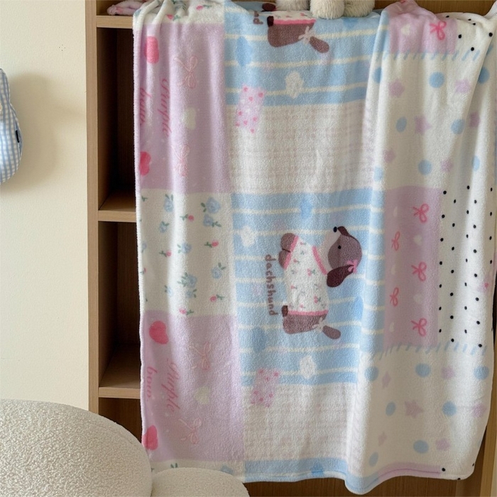 91家纺网 家纺一手货源 找家纺 顾里家纺 2025新款ins少女奶油系双面牛奶绒毯-第二组 拼接腊肠狗