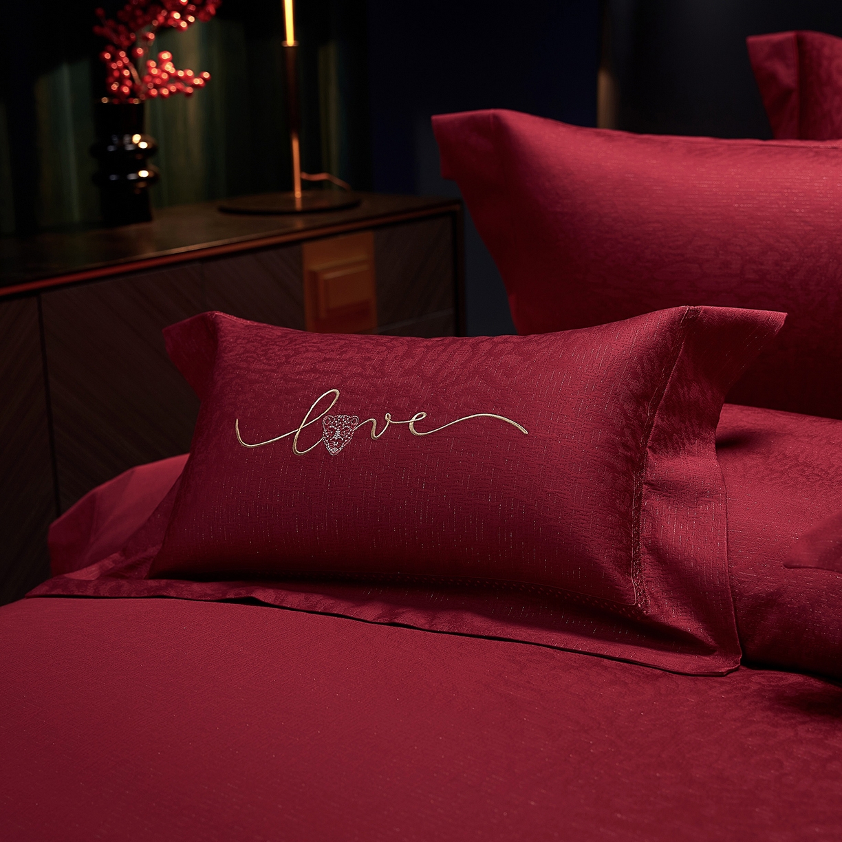 91家纺网 家纺一手货源 找家纺 （总）缔缦 2025新款Wedding高端婚庆60支长绒棉四件套-奢宠