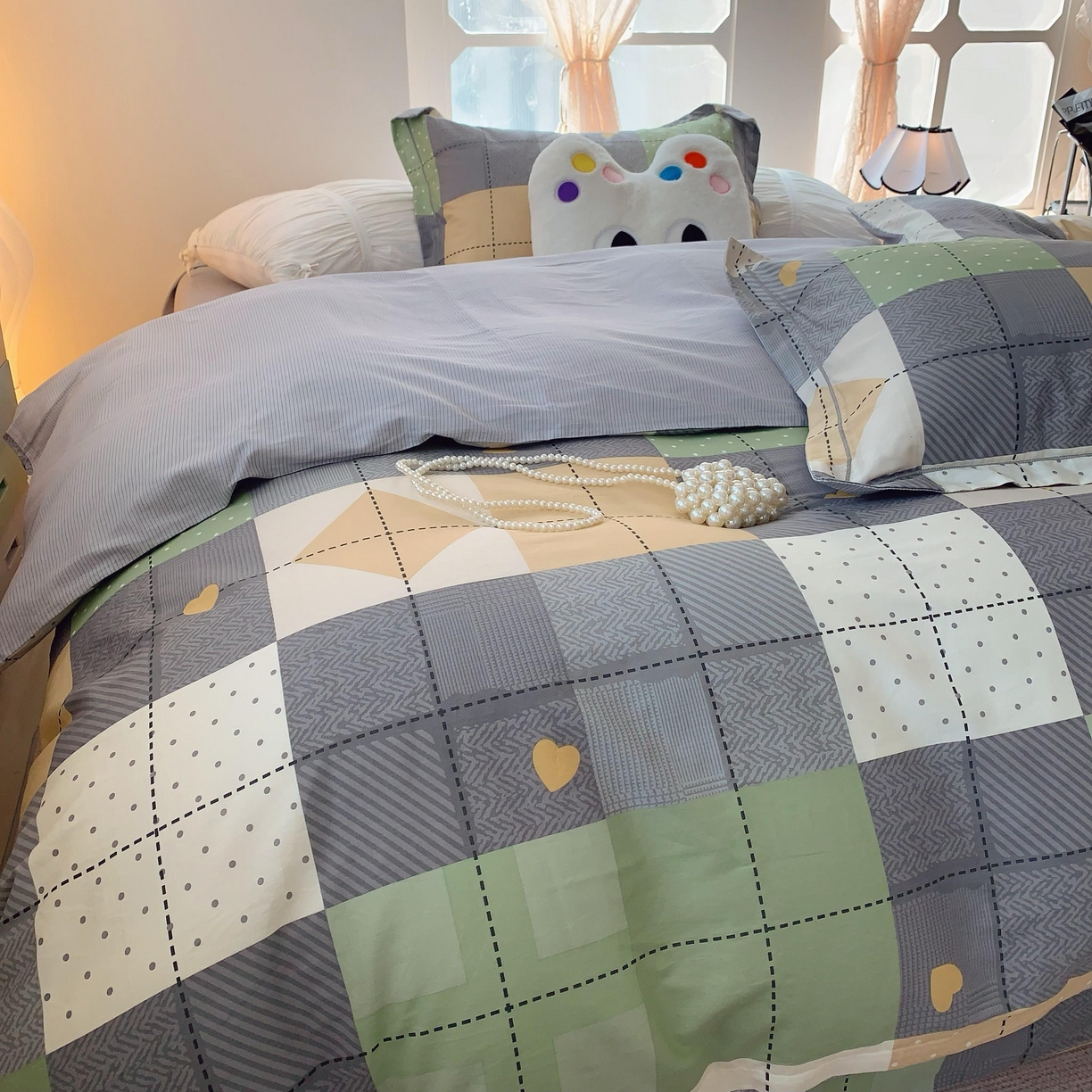 91家纺网 家纺一手货源 找家纺 莱豫家纺 2025春夏新款亲肤舒适小清新印花全棉纯棉四件套-第二批 积木电台 绿