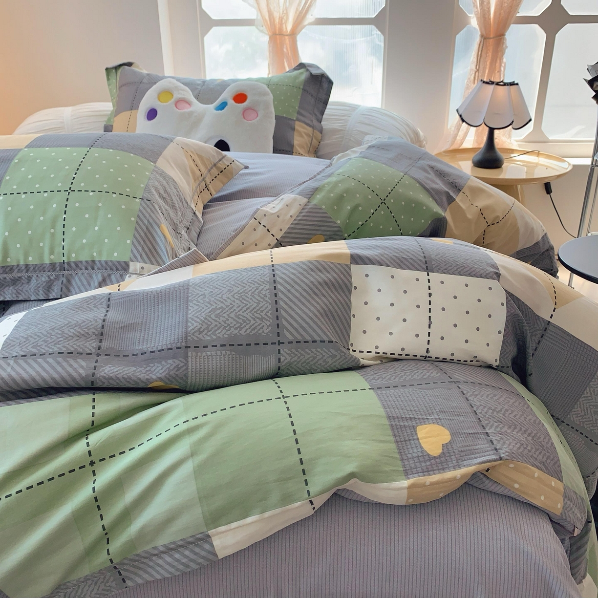 91家纺网 家纺一手货源 找家纺 莱豫家纺 2025春夏新款亲肤舒适小清新印花全棉纯棉四件套-第二批 积木电台 绿