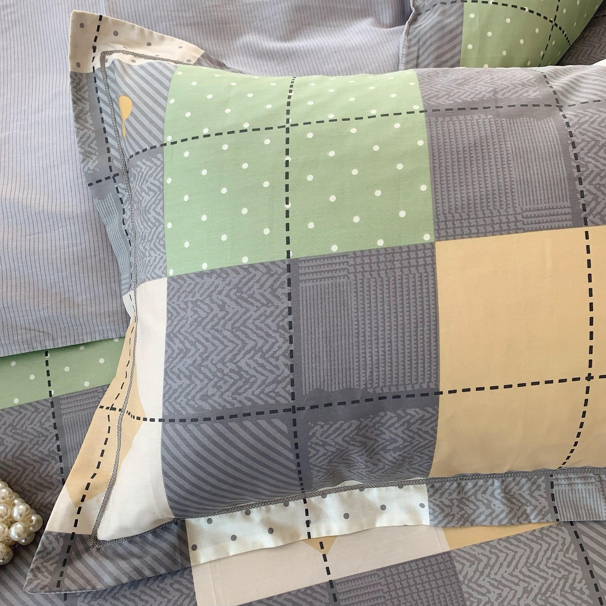 91家纺网 家纺一手货源 找家纺 莱豫家纺 2025春夏新款亲肤舒适小清新印花全棉纯棉四件套-第二批 积木电台 绿