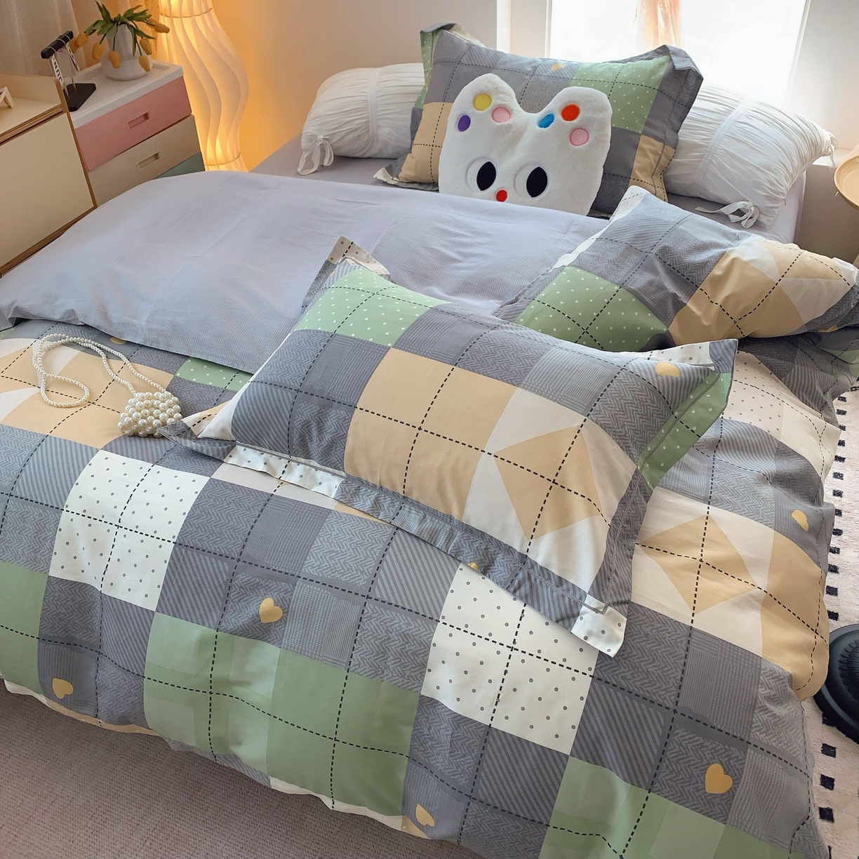 91家纺网 家纺一手货源 找家纺 莱豫家纺 2025春夏新款亲肤舒适小清新印花全棉纯棉四件套-第二批 积木电台 绿