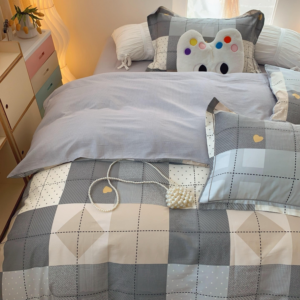 91家纺网 家纺一手货源 找家纺 莱豫家纺 2025春夏新款亲肤舒适小清新印花全棉纯棉四件套-第二批 积木电台灰