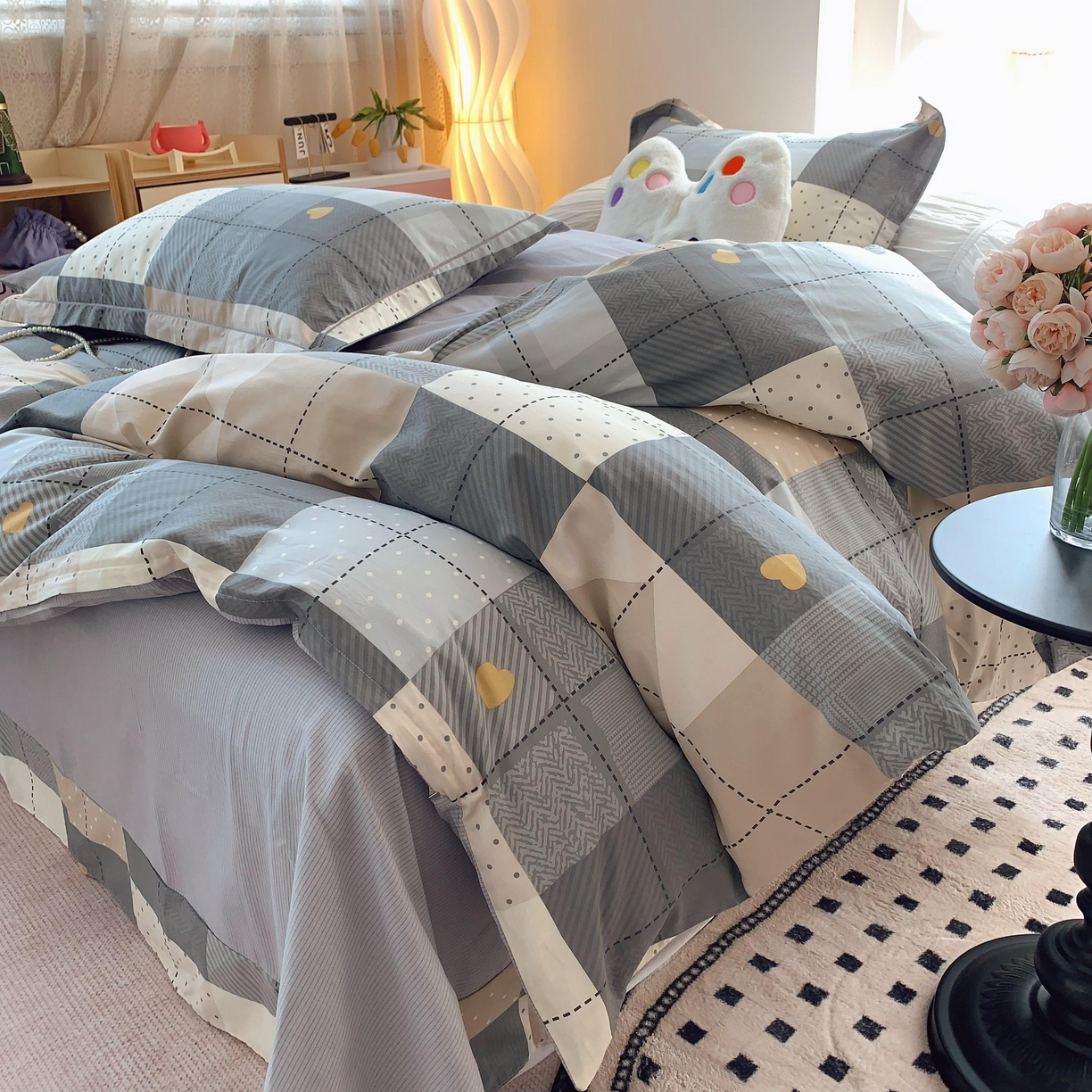 91家纺网 家纺一手货源 找家纺 莱豫家纺 2025春夏新款亲肤舒适小清新印花全棉纯棉四件套-第二批 积木电台灰