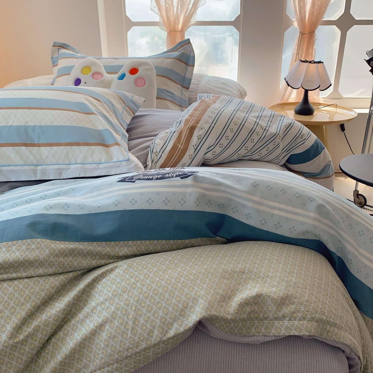 91家纺网 家纺一手货源 找家纺 莱豫家纺 2025春夏新款亲肤舒适小清新印花全棉纯棉四件套-第二批 莫比环