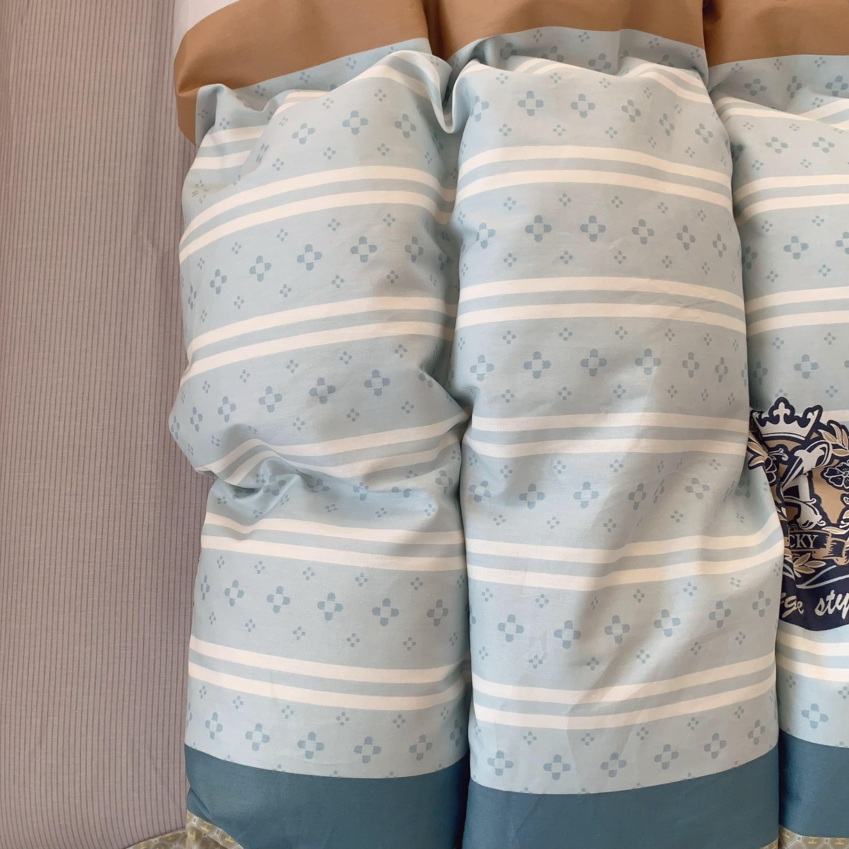 91家纺网 家纺一手货源 找家纺 莱豫家纺 2025春夏新款亲肤舒适小清新印花全棉纯棉四件套-第二批 莫比环