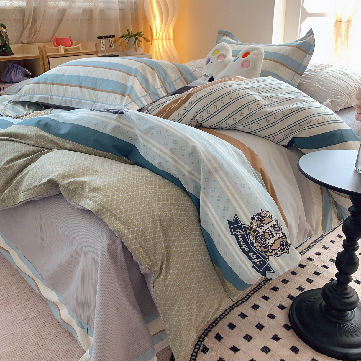 91家纺网 家纺一手货源 找家纺 莱豫家纺 2025春夏新款亲肤舒适小清新印花全棉纯棉四件套-第二批 莫比环