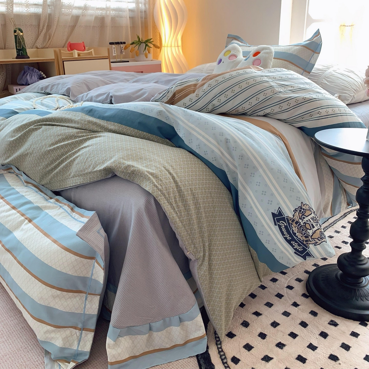 91家纺网 家纺一手货源 找家纺 莱豫家纺 2025春夏新款亲肤舒适小清新印花全棉纯棉四件套-第二批 莫比环