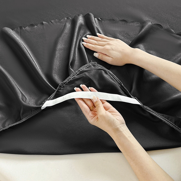 91家纺网 家纺一手货源 找家纺 恬澳家纺 2025新款外贸跨境电商亚马逊速卖通亲肤磨毛床裙欧美尺寸多多跨境平台TEMU希音虾皮 简系列-黑