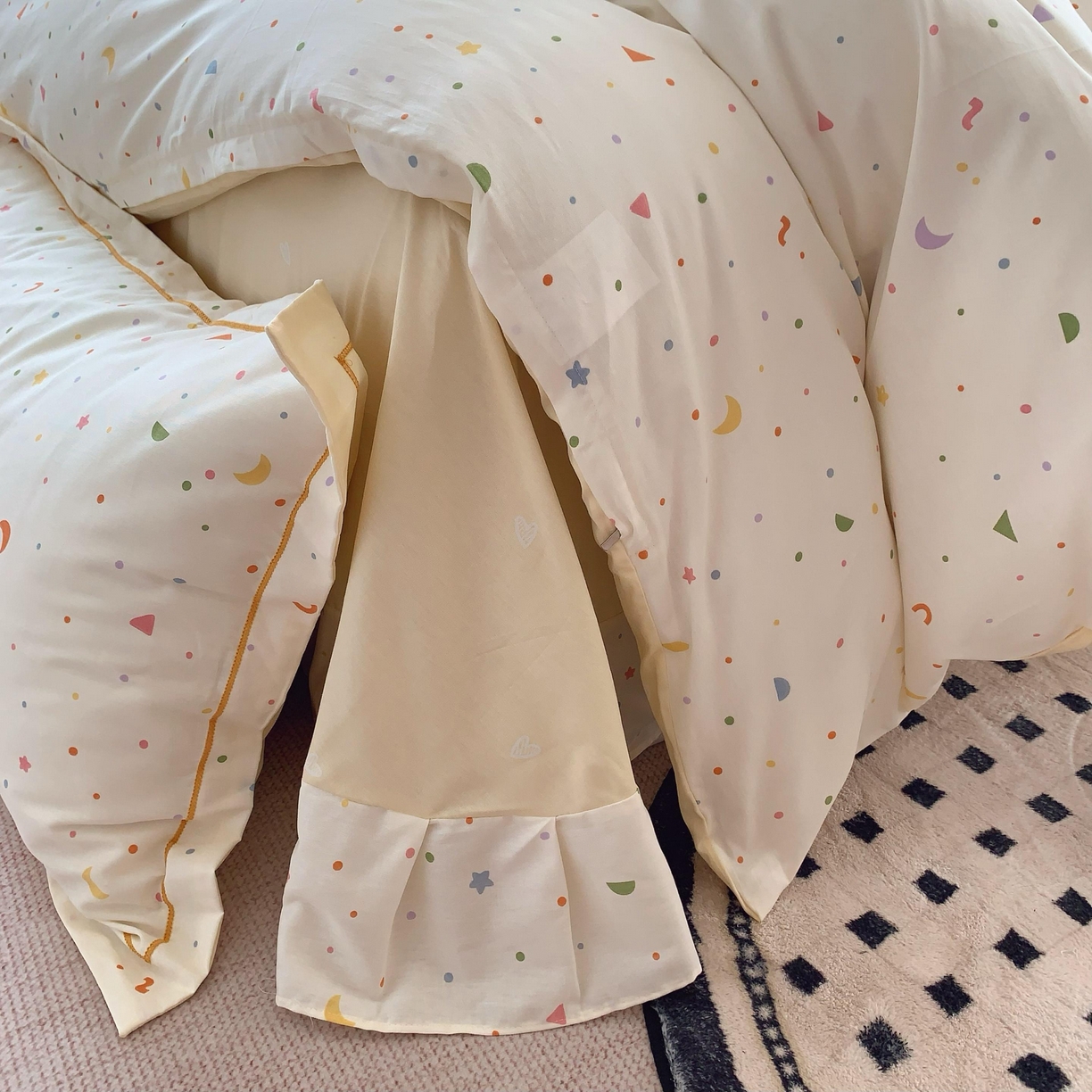 91家纺网 家纺一手货源 找家纺 莱豫家纺 2025春夏新款亲肤舒适小清新印花全棉纯棉四件套-第二批 星星点灯