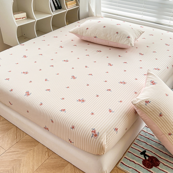 91家纺网 家纺一手货源 找家纺 赫然家纺 2026新款亲肤舒适活性印染水洗棉床笠系列床笠三件套（床笠+枕套） 樱花季