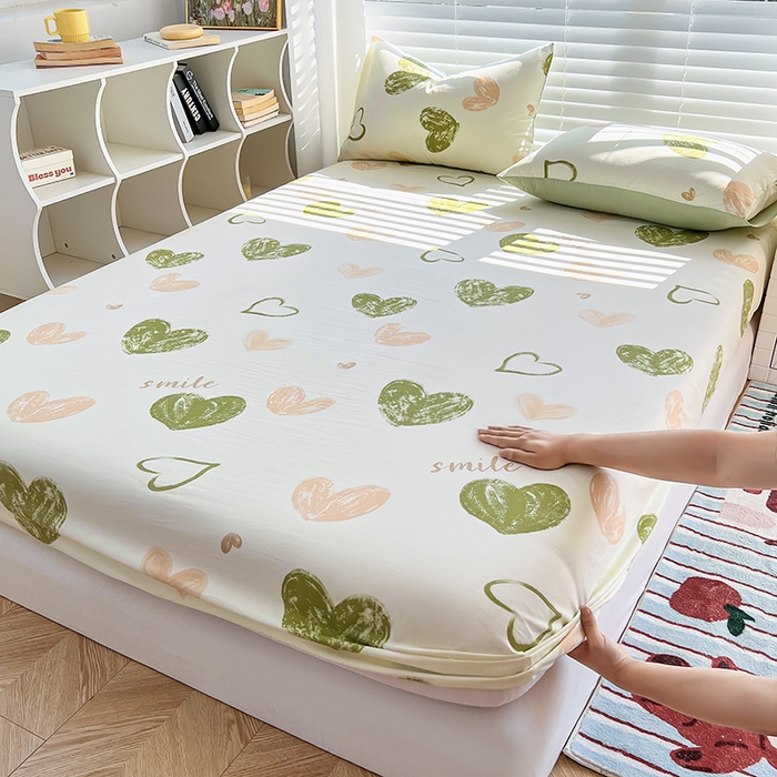 91家纺网 家纺一手货源 找家纺 赫然家纺 2026新款亲肤舒适活性印染水洗棉床笠系列床笠三件套（床笠+枕套） 爱心满满