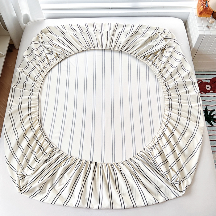 91家纺网 家纺一手货源 找家纺 赫然家纺 2026新款亲肤舒适活性印染水洗棉床笠系列床笠三件套（床笠+枕套） 黑白竖条