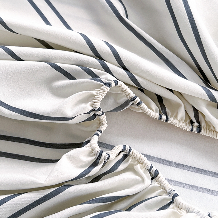 91家纺网 家纺一手货源 找家纺 赫然家纺 2026新款亲肤舒适活性印染水洗棉床笠系列床笠三件套（床笠+枕套） 黑白竖条