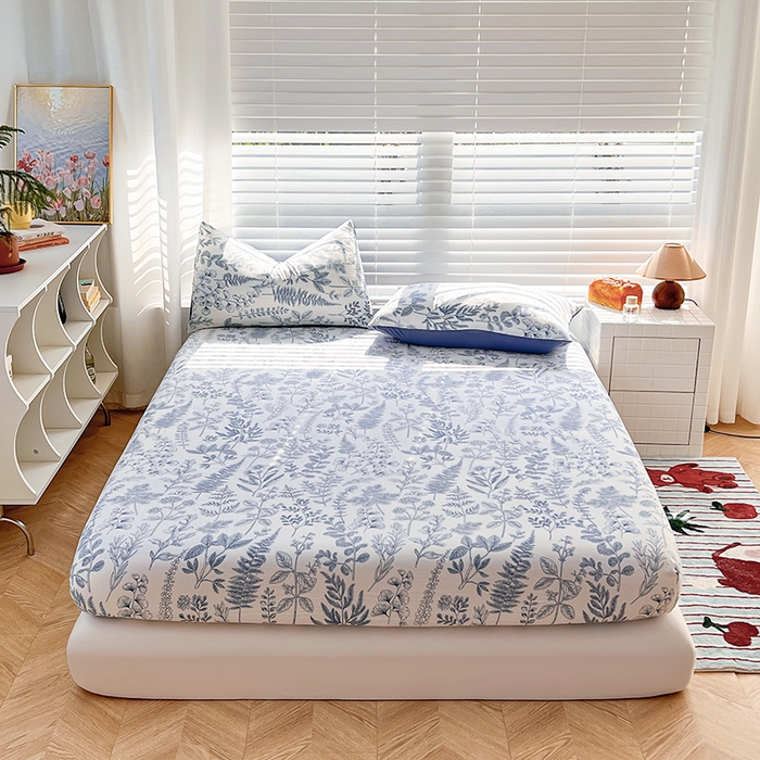 91家纺网 家纺一手货源 找家纺 赫然家纺 2026新款亲肤舒适活性印染水洗棉床笠系列床笠三件套（床笠+枕套） 兰花情