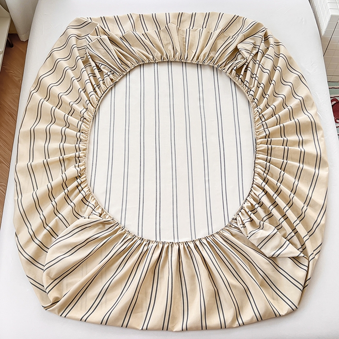 91家纺网 家纺一手货源 找家纺 赫然家纺 2026新款亲肤舒适活性印染水洗棉床笠系列床笠三件套（床笠+枕套） 浅咖竖条