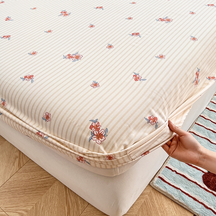 91家纺网 家纺一手货源 找家纺 赫然家纺 2026新款亲肤舒适活性印染水洗棉床笠系列床笠三件套（床笠+枕套） 樱花季