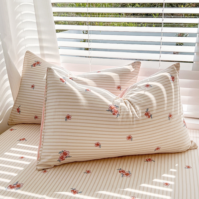 91家纺网 家纺一手货源 找家纺 赫然家纺 2026新款亲肤舒适活性印染水洗棉床笠系列床笠三件套（床笠+枕套） 樱花季