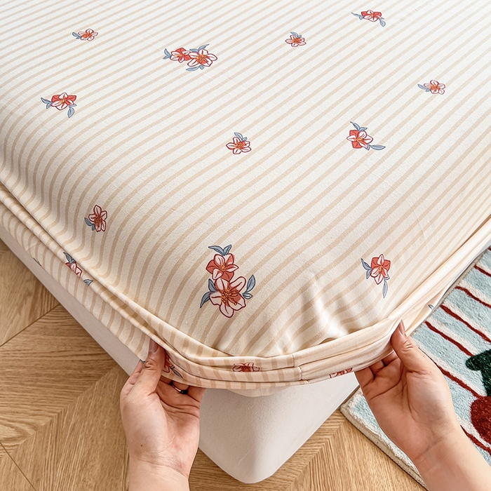 91家纺网 家纺一手货源 找家纺 赫然家纺 2026新款亲肤舒适活性印染水洗棉床笠系列床笠三件套（床笠+枕套） 樱花季