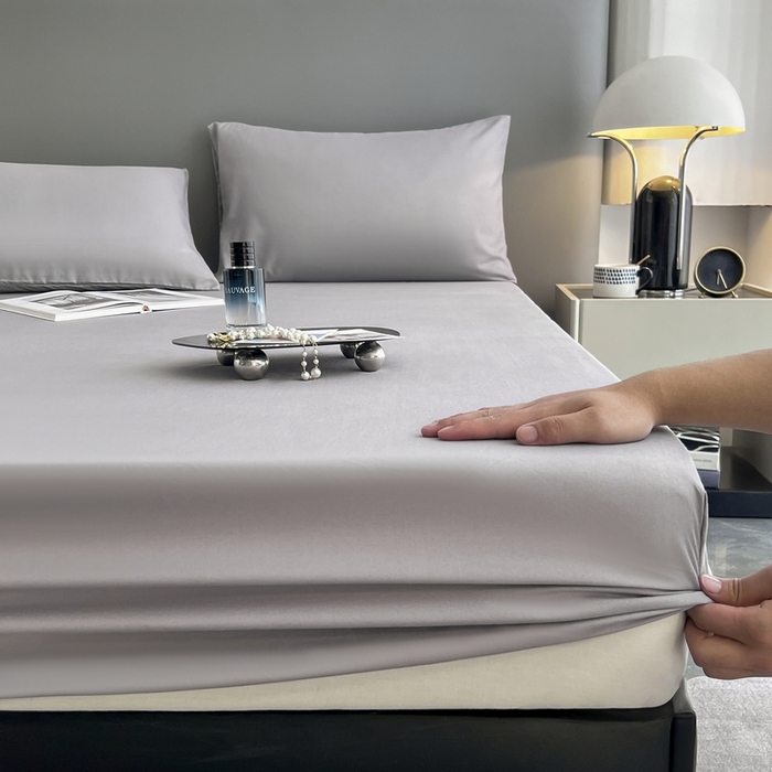 91家纺网 家纺一手货源 找家纺 赫然家纺 2026新款亲肤舒适活性印染纯色磨毛床笠系列床笠三件套（床笠+枕套） 浅灰