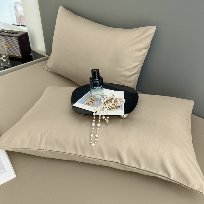 91家纺网 家纺一手货源 找家纺 赫然家纺 2026新款亲肤舒适活性印染纯色磨毛床笠系列床笠三件套（床笠+枕套） 驼色