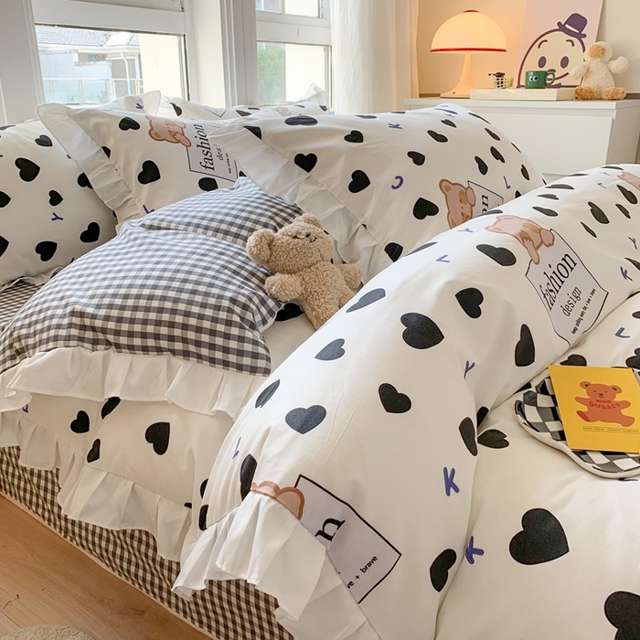 91家纺网 家纺一手货源 找家纺 玉元坊 2025春夏新款公主风全棉纯棉花边被套床单四件套 爱心小熊