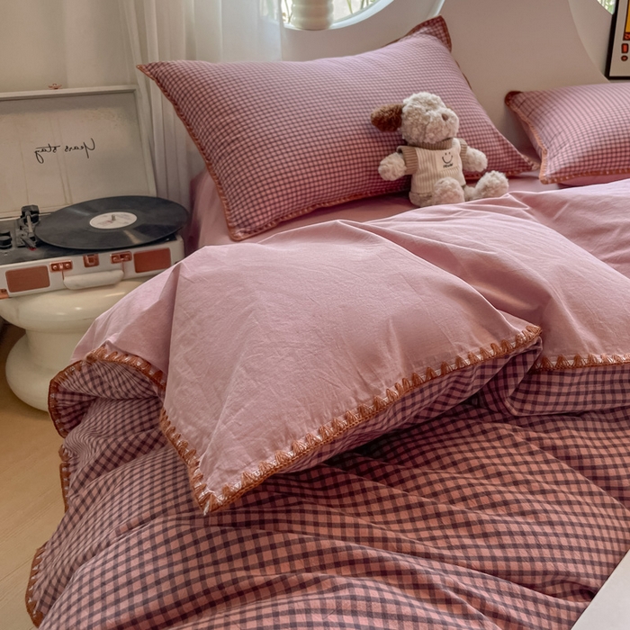 91家纺网 家纺一手货源 找家纺 雅居纺2025新款贝壳边色织水洗棉四件套 豆沙格